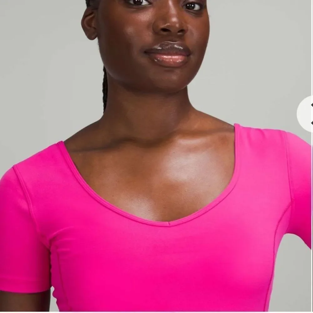 Lululemon Align Long Sleeve Shirt
Hot Pink Size 6 NWT - Picture 4 of 8